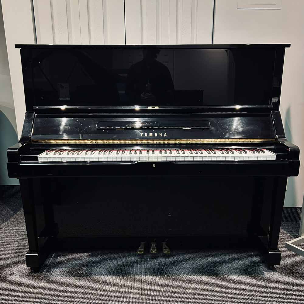 Used Yamaha UX Upright Piano in Ebony Polish