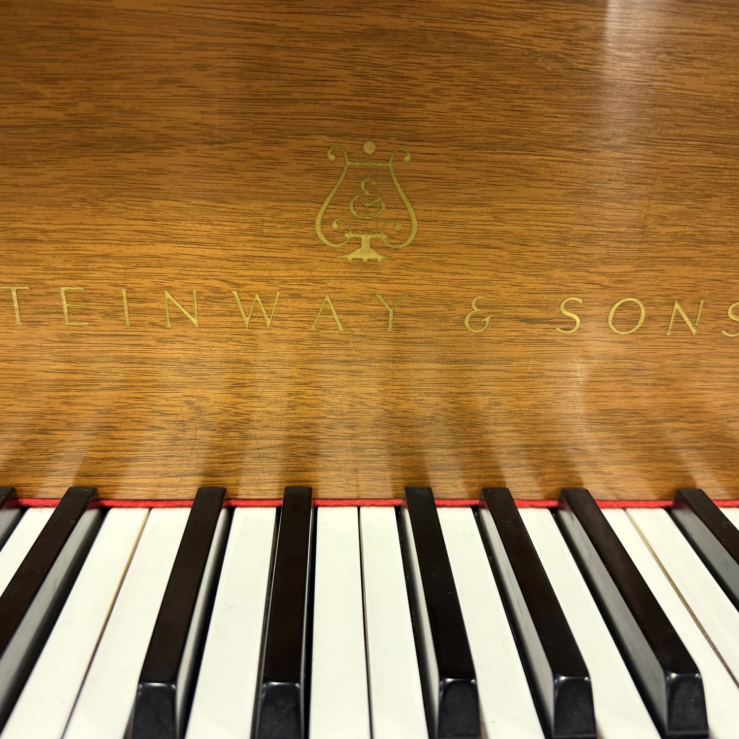 Used Steinway M in Walnut Satin