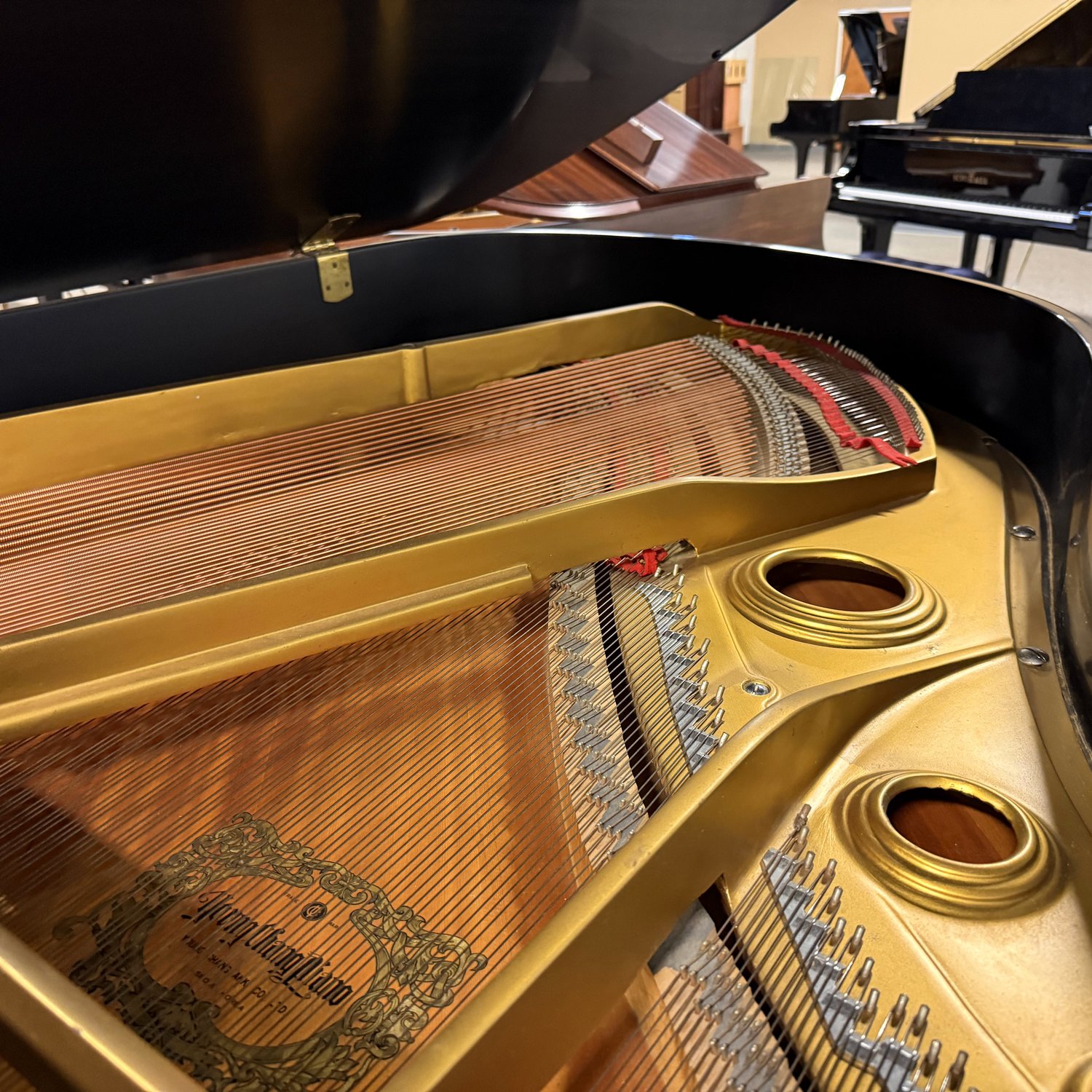 Used Young Chang G150 in Ebony Polish